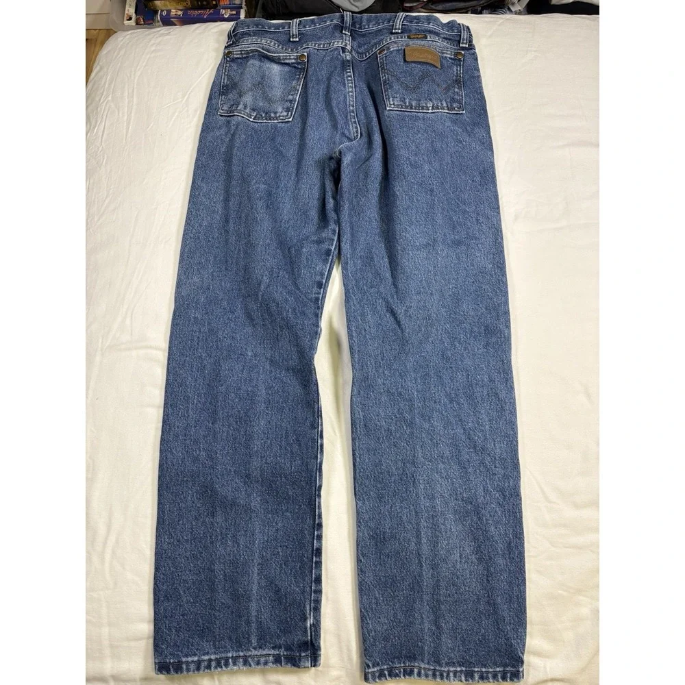 Vintage Wrangler Cowboy Cut Blue Jeans Mens Size 36x30 Blue Denim 13MWZ